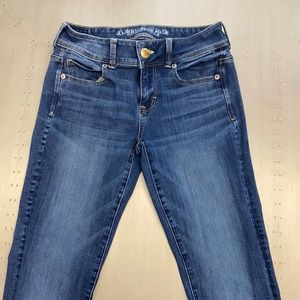 American Eagle women’s jeans